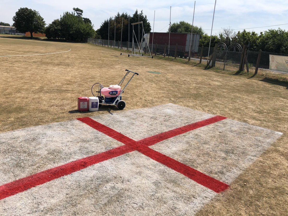 AmenityUK's tweet photo. Nearly a year to the day, mid heatwave and everywhere was baked, but we were all in the spirit of #ItsComingHome #worldcup #ThreeLions #GracoS90 #Maxline #ColourPro #ThrowbackThursdays https://t.co/bJEZwiq1Hb https://t.co/vbIKcBwsAc