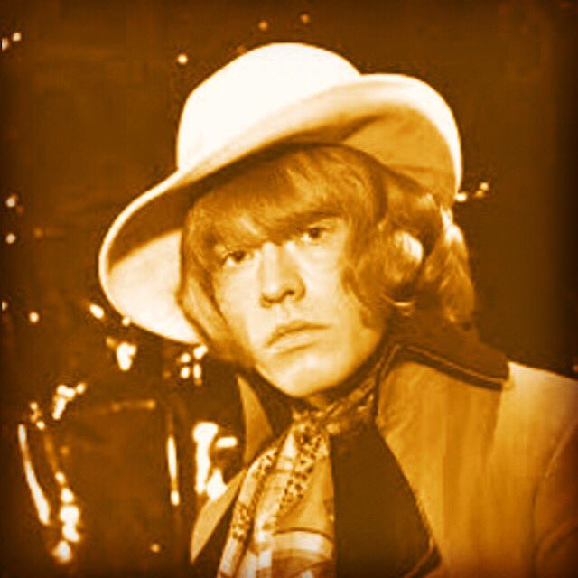 StanandGwyn's tweet photo. The dandiest dresser of them all! #brianjones ๐งก 50 years gone ๐ค #therollingstones #therollingstonesfans #dandyfashion #dandies #sixties #sixtiesfashion #sixtiesband #60s #60sstyle #menswear #Mensfashion #vintagefashion #style #styleinspo #Icon #60smusic #mensstyle #sixtiesstyle https://t.co/EsRIftJlmO