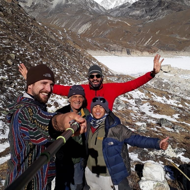 AimingL's tweet photo. oined us for #ebccholapasstrekking on October 6th. #grouptrek #october #autumn #traveltogether #ebc #gokyovalley #gokyolakes #chola #funtrip #adventurer #adventuretime #aimingadventure_team https://t.co/Tysq84K6U3