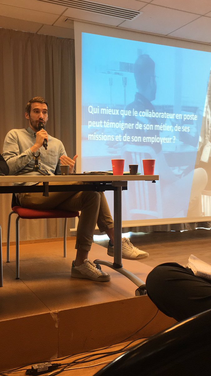 buzzpourlemploi's tweet photo. Présentation des services d’ @ulyss_co devant les Ambassadeurs  du numérique 
#poleemploiidf #poleemploi https://t.co/uWgGaLzDKw