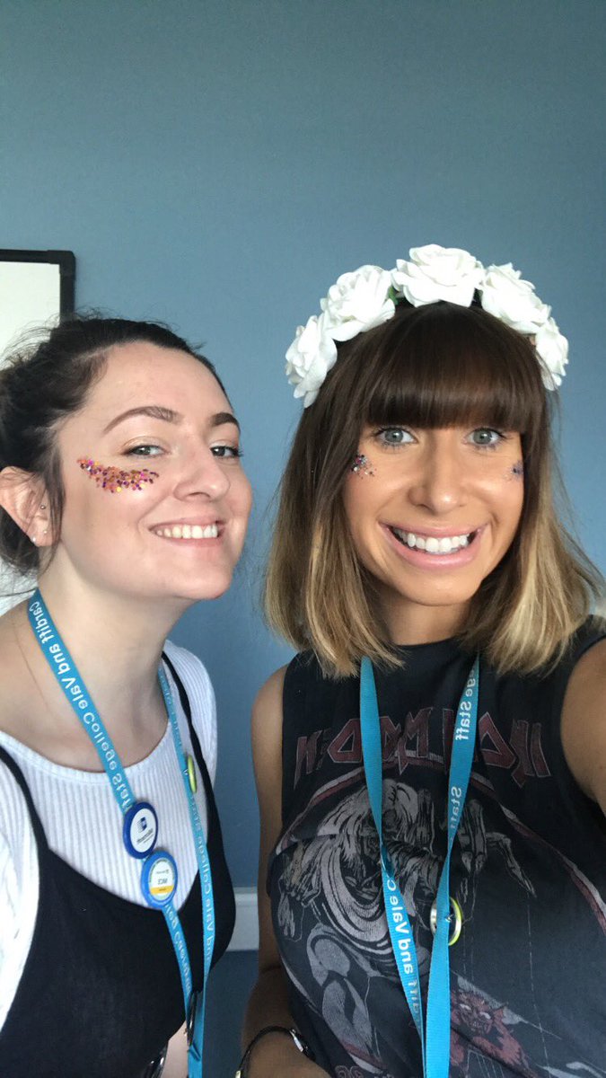 Lucy_TRO's tweet photo. Ready for day 2 of our #CAVCFest 🤩🌈 Myself and @Emily_ALNCo are delivering workshops on Individual Development Plans and all you need to know about the new #ALNET 💡🤓 #IDP #CAVC #ALNWales https://t.co/P8xojpnNZo