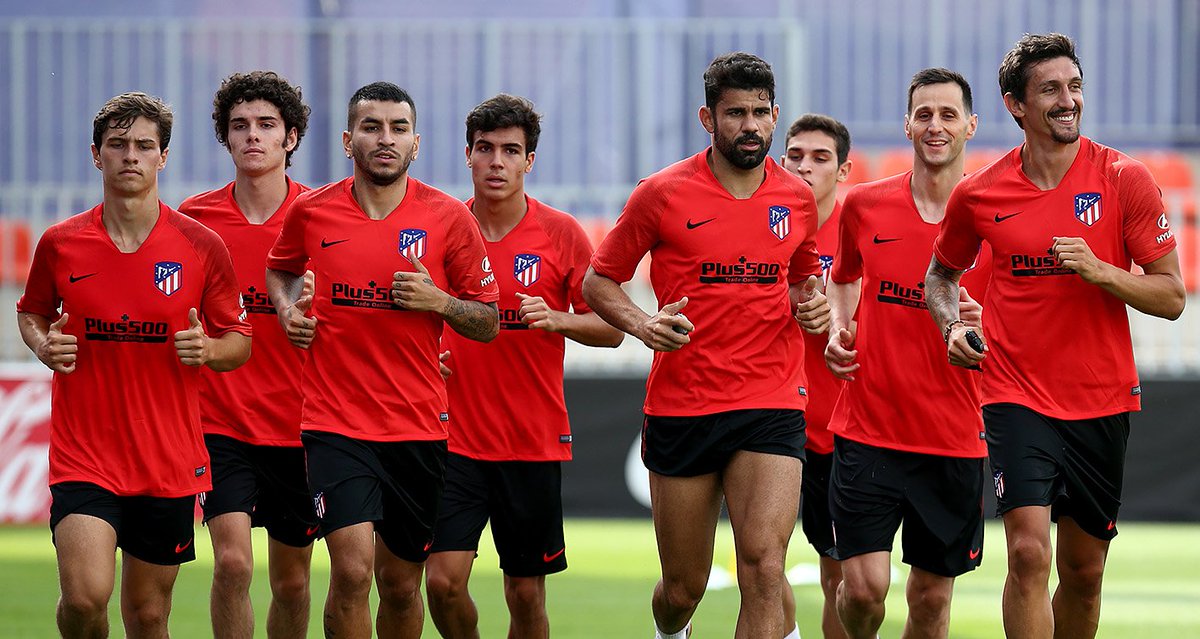 Los jugadores del Atlético, en la primera sesión del curso (Foto: ATM).
