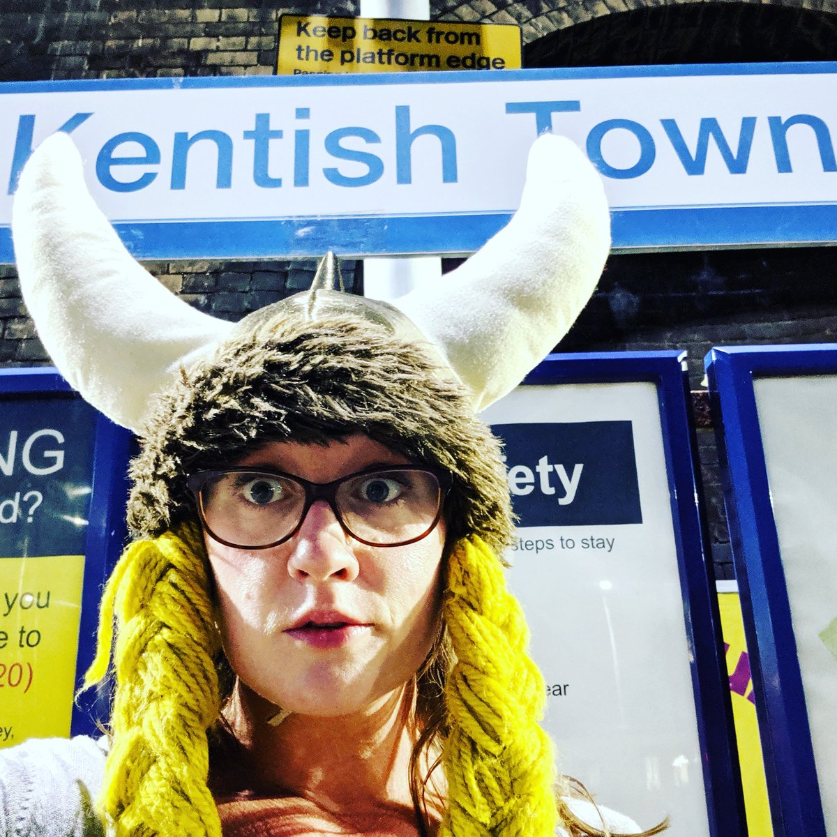 MadameOpera's tweet photo. Madame Chandelier loves the classical music they play at #KentishTownStation @TfL @TfLTravelAlerts. Makes me feel right at home. Look out for #Valkeries on the line. #LoveOpera https://t.co/CvkoS5U8Yu