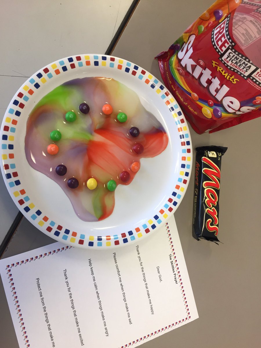 MissLyonsAHT's tweet photo. Teaching the nature of God with a Mars Bar and teaching the power of prayer with Skittles to Year 6 for their induction day! #sweets #theylovedit #fun #mesmorised https://t.co/dsbj2o5Sao