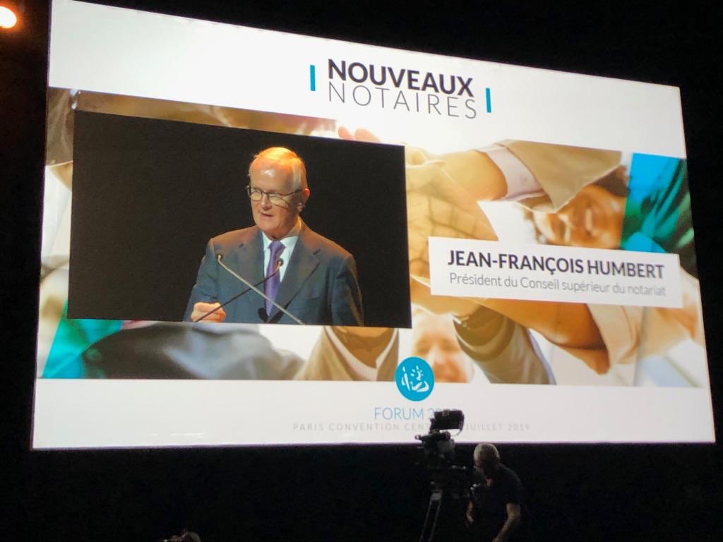 Notaires_CSN's tweet photo. #ForumNouveauxNotaires | JF Humbert @President_CSN aux #NouveauxNotaires "Le souhait du Conseil supérieur du #notariat est celui de votre réussite : elle conditionne très largement votre épanouissement mais elle garantit également le rayonnement de notre profession." #notariat https://t.co/V8eSOXLN4h