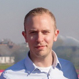 Robert Klein kandidaat voorzitter

Tijdens de BLV op 5 sept zal de vereniging na 15 jaar afscheid nemen van Jellie Gatowinas als voorzitter. Robert Klein zal tijdens deze vergadering voorgedragen worden als voorzitter. De afgelopen 6 jaar vervulde hij de functie van secretaris.