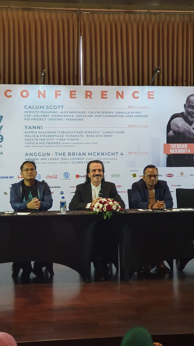 kabarklaten's tweet photo. Yanni #prambananjazz https://t.co/YDns2q62Li