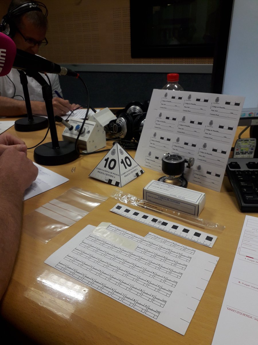 En C-LMHOY ´La crónica negra´ Francisco Javier Gómez Fernández, 25 años de la Unidad Policial Científica. <a href="/policia/">Policía Nacional</a>  
cmmedia.es/listas-de-repr… 

#CMMRadio
Sintonízanos ahora📻