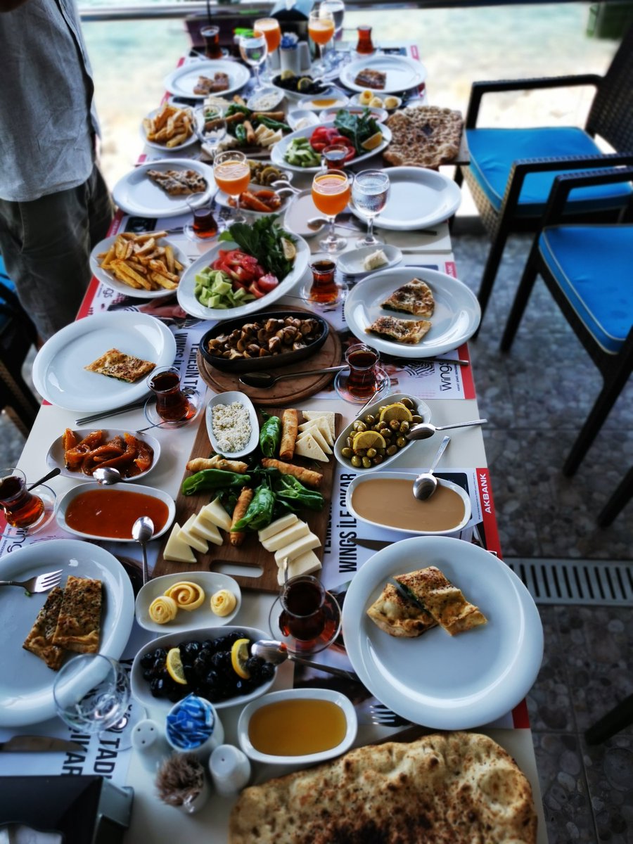 marikoglu's tweet image. Kahvaltı zamanı