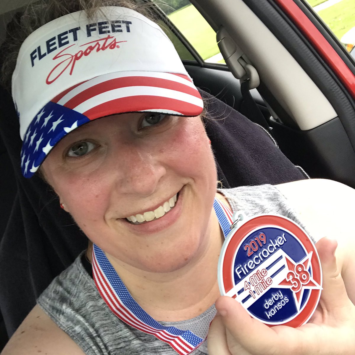 skewy11's tweet photo. Despite having a little too much fun last night, I managed to trudge out 4 miles. Even better, I joined a lady completing her first race ever! #ffICT #humansofhoka #teamnuun #ultramarathontraining #longwaytogo https://t.co/nO2daVQohE