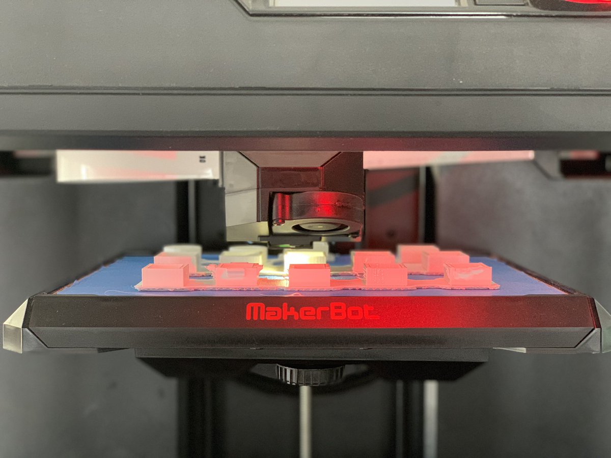 The last build of the academic year! <a href="/makerbot/">MakerBot</a> <a href="/tinkercad/">Tinkercad</a> #3DPrinting #DTisFun #CAD <a href="/Kitronik/">Kitronik</a> #LEDTorchCases