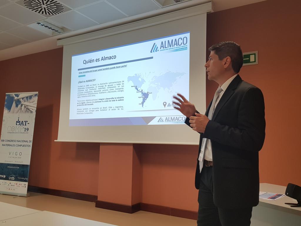 AEMAC_'s tweet photo. Hoy hemos tenido por primera vez un país invitado en #MATCOMP19, el honor ha sido para @Colombia

Gracias a Esteban Tous, Presidente de #ALMACO #Colombia y Director #MaterialesCompuestos en #Andercol https://t.co/glL3TFfGgm