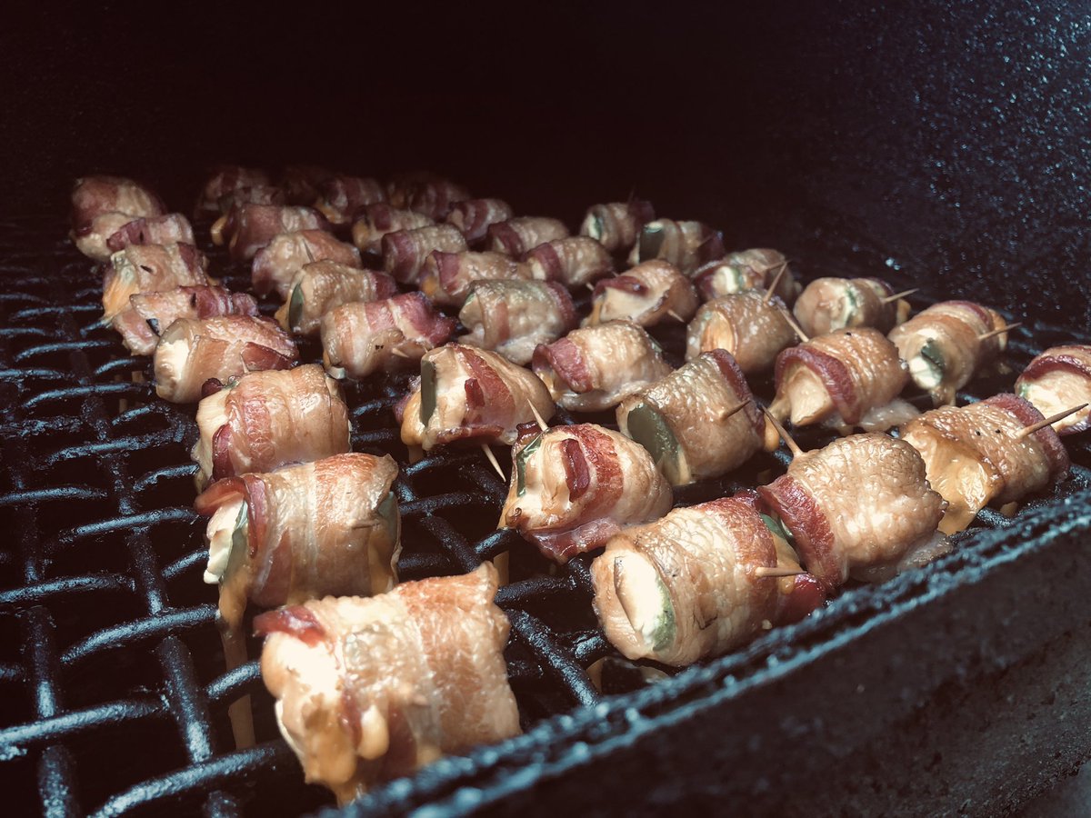 johnpgovea's tweet photo. Can’t forget my favorite appetizer on this #4thOfJuly #ChickenBombs 🐔💣🔥 https://t.co/D4Q3cCWGpC