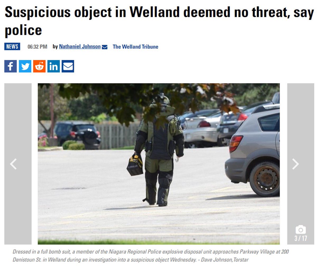 PCPhilGavin's tweet image. Thanks to @DaveJTheTrib for getting some great pics of our officers at work in #Welland yesterday.    That suit weighs in excess of 70lbs.  The outside temp was about 30o. The internal suit temp would have been VERY hot. Well done EDU.  #GettingTheJobDone