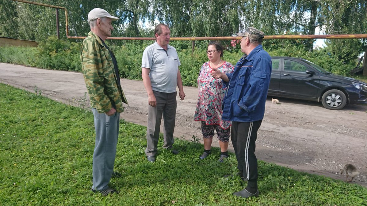 Состоялась встреча с жителями п. Степной по вопросу реализации проекта "Народный бюджет-2020 года" по ремонту участка канализационной сети по ул. Школьная. Присутствовало 6 человек.
