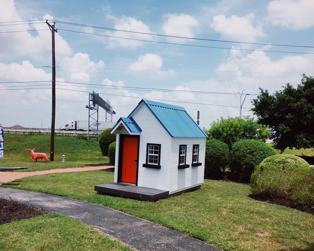GpopsWorkshop's tweet photo. We are so excited to partner with Texas Backyard Structures in Austin, off of I-35 and Grand Avenue! Now you can come on down and see our gorgeous playhouses in person! Happy 4th to y’all! 🇺🇸🇺🇸🇺🇸 #texasbackyardstructures #playhouses #handcrafted #grandpopsworkshop https://t.co/HLC0Sibve0