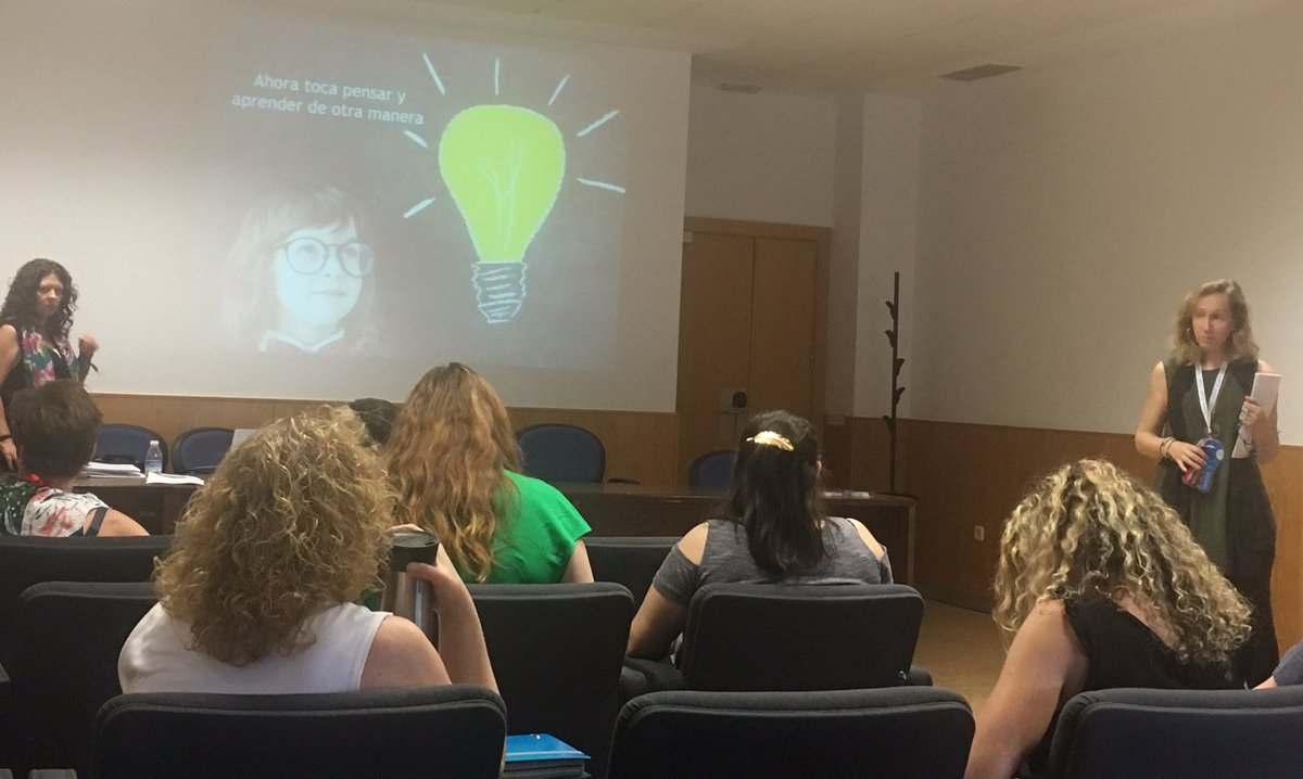 CoachingOnFocus's tweet image. #cimca19 “Porque ahora se aprende de otra manera” son necesarias nuestras #LlavesdePensamiento del #ModeloVess para hacer nuevos caminos neuronales y automatizar el pensamiento eficaz @Edu1stVESS
