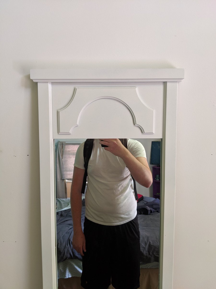 bengibbs__'s tweet photo. #tallpeopleproblems https://t.co/EWsNeTUUJZ
