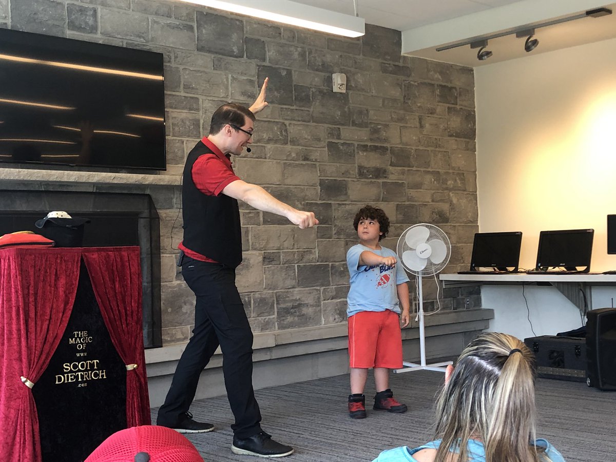 MsMeganMcCann's tweet photo. Some exciting #Magic @FergusLibrary @WellingtonCath #HereIAm #CampBlast #WhatWCDSBDoes https://t.co/LxgdWOJe92