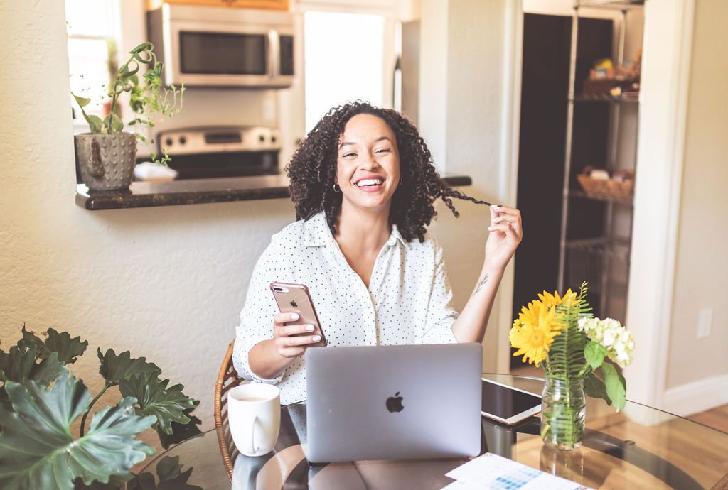 In light of yesterdays shutdown, it's proof that having a newsletter is key for growing your community. Learn how to grow your list with this mini workshop: buff.ly/2JbCLAL #instagramdown #facebookdown #instagramoutage