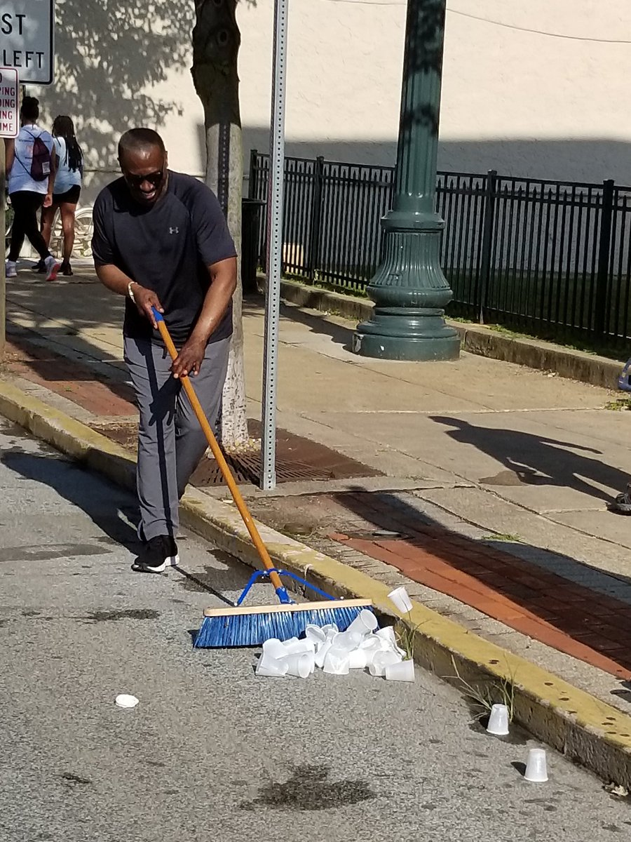 CASDScott's tweet photo. CASD Alumni and State Representative Dan K. William's participating  in the Downingtown Good Neighbor Day. https://t.co/FjF5FwNGTT