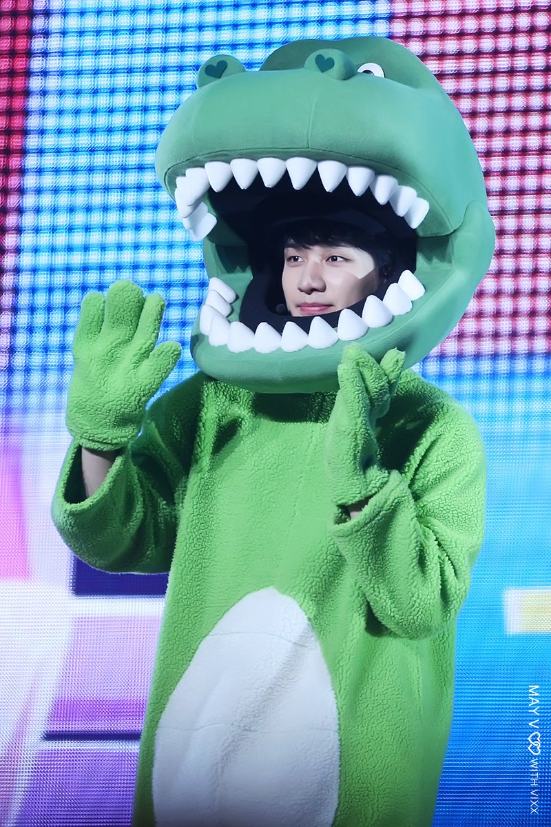 May_Vixx's tweet photo. 7월 5일, 항상 여름처럼 싱그러운 너에게.
생일 축하해 상혁아 🎂 @HSangHyuk 
올해도 함께 할 수 있어서 기뻐🥰 
앞으로도 행복할 많은 날들을 함께하자💕
오늘도 많이 많이 좋아해❤

💚 #HAPPYHYUKDAY 💚 https://t.co/hCbbowh3Fc