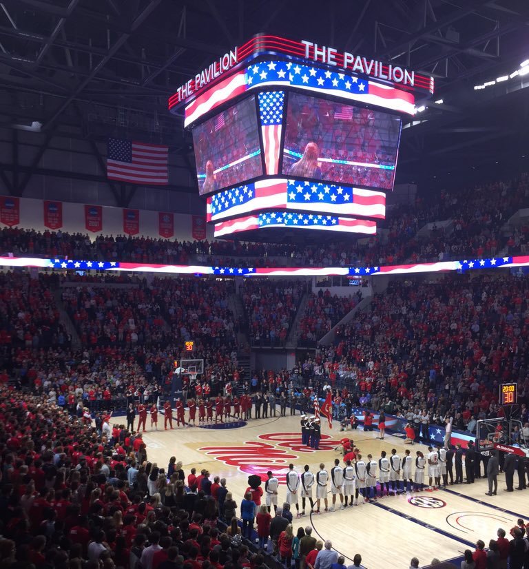 Happy 4th of July! Thank you to the men and women who have served and continue to serve our country. Have a fun and safe holiday. #4thofJuly #July4th 🇺🇲