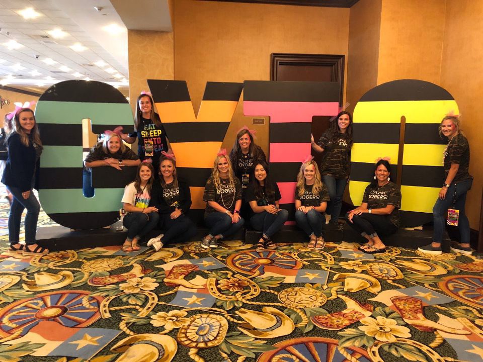 MrsHankLC's tweet photo. and that’s a wrap, big thank you to all the @getyourteachon team for providing the tips and tools we need to bring the #Magic back into the classroom 🤩 can’t wait for the school year 🎉 #GetYourTeachOn #BeTheWildCard https://t.co/jdxLpFTlEZ