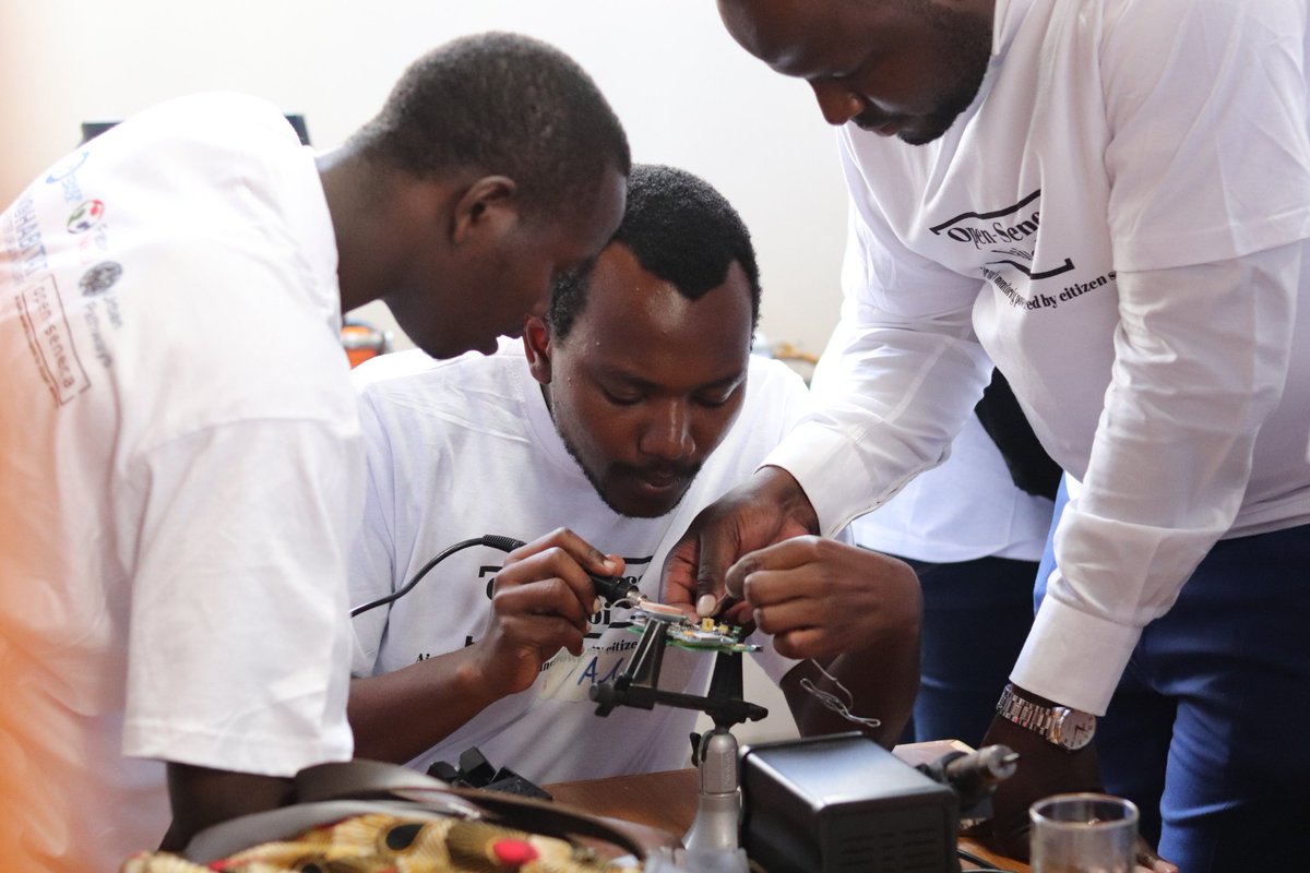 fablabnairobi's tweet image. We were able to deploy air pollution sensors after the @open_seneca #Nairobi Air Sensor Workshop at the Maker Space on bicycles, motorbikes, #matatus and Ubers. The air sensors will be used to map out air #pollution on the streets.
#BeatAirPollution #HewaYetu