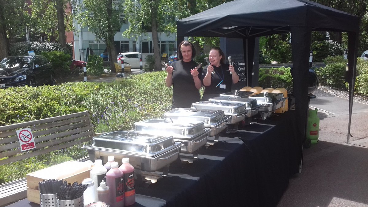 umic089's tweet photo. BBQ time on this fine summers day !! 12 noon till 2 pm kebabs, burgers, veggie burgers, chips salads &amp; slaw £5.25@ @NowgenCentre @Servest_UK @wellcometrust @UMIC_ltd @UMIPnews @ https://t.co/klEU0aPj9j