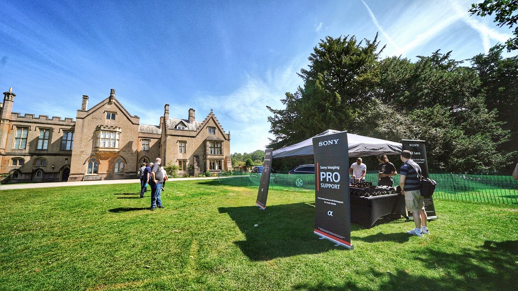 All setup and busy for today's @LCEOffers @lce_nottingham Wildlife Photo Workshop with @LMasseyImages. We are @NewsteadAbbey today near #Nottingham where customers are testing out all the latest @SonyAlpha kit. Including 200-600mm lens.