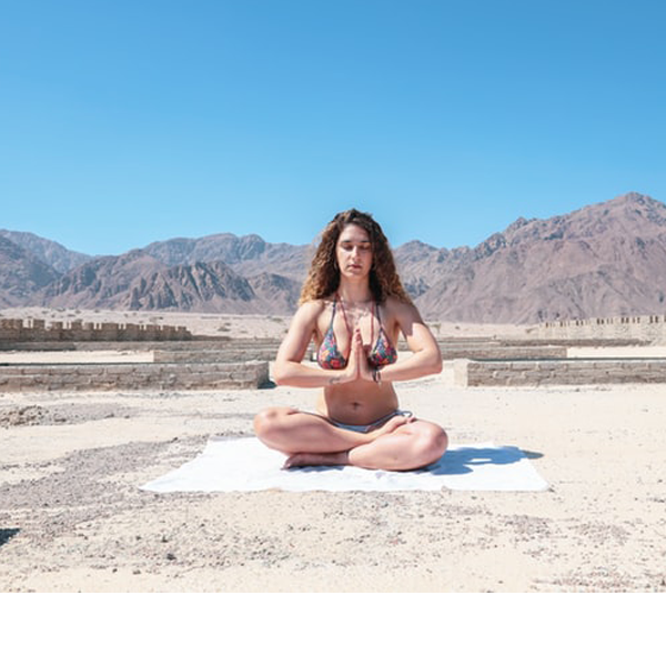 TweakMeOnline's tweet photo. Practising yoga outdoor helps you to connect with elements &amp; energy of Mother Nature. Whilst breathing back the smell of nature, you also feel how nature embraces &amp; listen to every breath. Buy yoga essential here: https://t.co/Aw0retfRR2
#Tweak #workout #fitness #yoga #womenpower https://t.co/kPKVMRS8iM