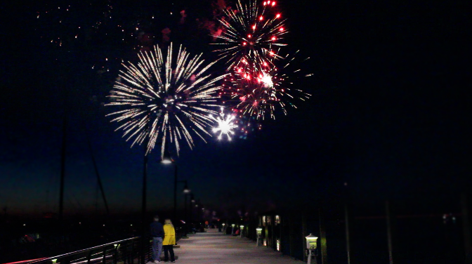 Modern fireworks were only invented in the 1830s–so, what were they like before then? When Henry VII had fireworks at his wedding in 1486, how did they look? How have fireworks and the science behind them evolved throughout history? Read more: ssec.si.edu/stemvisions-bl…