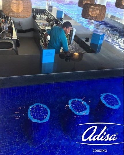 adisacooking's tweet photo. 🍹It's not necessarily always kitchen design, we do fun pool bars, too! 
🍹No siempre tienen que ser cocinas, a veces es un bar en la piscina!
🍹Il n'est pas toujours de cuisines, parfois nous installons aussi un bar dans une piscine!
🍹#cocinasmediterráneas https://t.co/MxGgA5WlB1