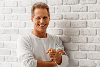 Smilemakers2's tweet photo. What are the benefits of dental implants in Southampton? https://t.co/PYQVepuFSi https://t.co/t3r75e4Fc6