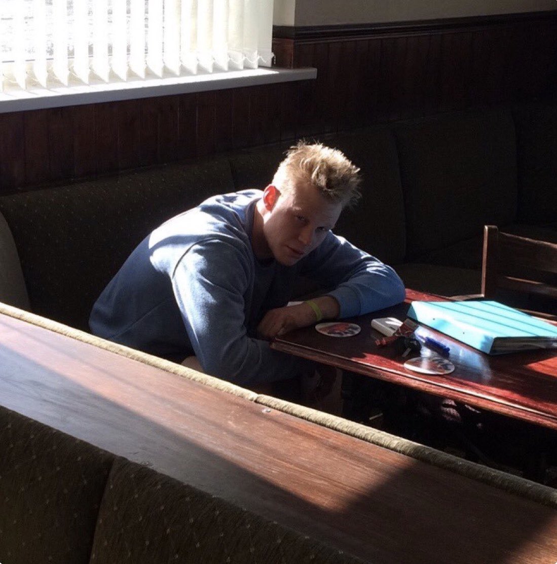 FcBarkingdog's tweet photo. A massive Happy Birthday to the clubs Sexy Secretary @jwalton1991, without Walton and his relationship with his stats/figures partner ‘Folder’, the club would be in a state of disrepair.
You’re still not a striker though...
#FolderLove #WoofWoof #WingBack #Birthday #OldPrick https://t.co/9olLdflFYX