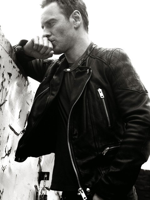 #MichaelFassbender by #RobbieFimmano for Detais Magazine June/July 2014 issue. I love when his wearing the #Black #Leather #Jacket. #Details #Magazine  
🖤🖤🖤