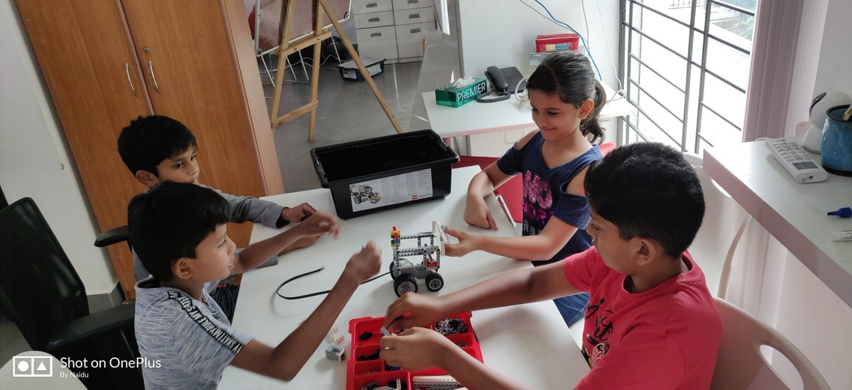 EdutechIndia's tweet image. The #STEM Yearly Program 2019 off to a good start at #STEMAcademy, Bangalore.
#STEMStudio