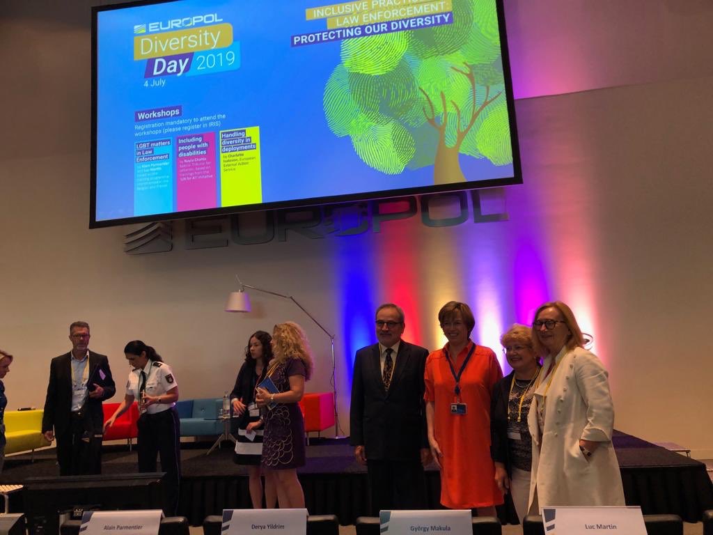 heidiguerer's tweet photo. @Europol #DiversityDay - women, migration background, LGTBTI - not to lose talent! Thanks für organizing #DeBolle https://t.co/VCmUqDji3h