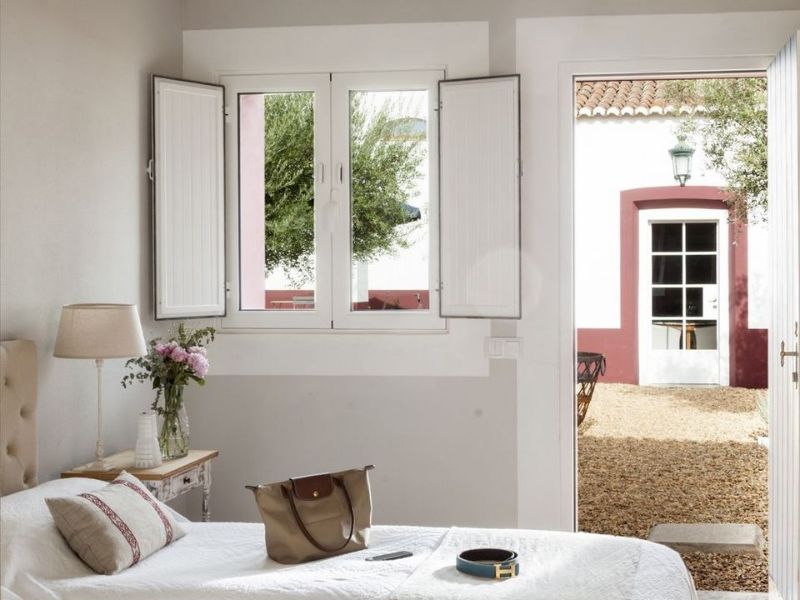 HOTELS WITH A PLUS tweet media