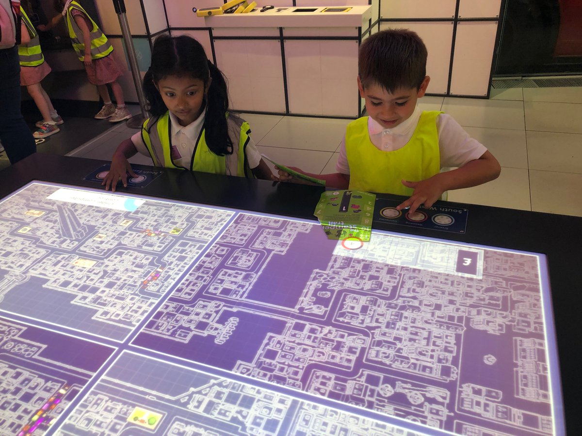 HPA_Philip_Lane's tweet image. Reception had a brilliant visit to the London Transport Museum on Tuesday. We took the bus all the way to Covent Garden and enjoyed a fantastic workshop, before exploring plenty of old forms of transports! 
#HPAPLTrips #HPAPLEYFS