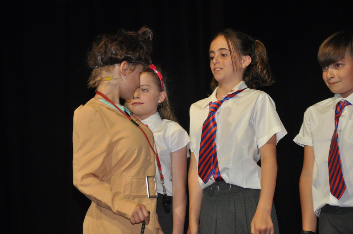 SealCEPrimary's tweet photo. Matilda Class of 19 https://t.co/HYweCxH5Wp