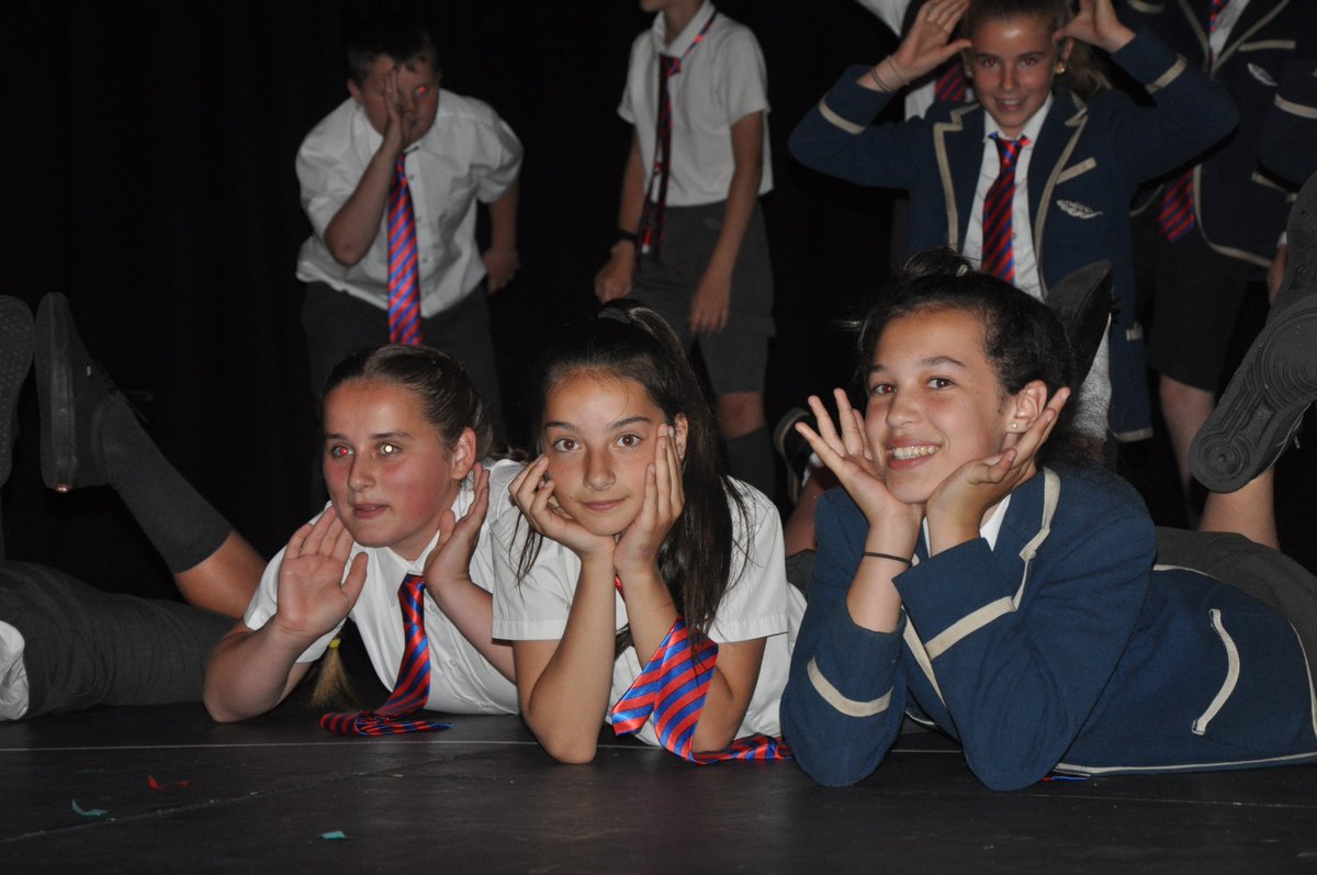 SealCEPrimary's tweet photo. Matilda Class of 19 https://t.co/HYweCxH5Wp