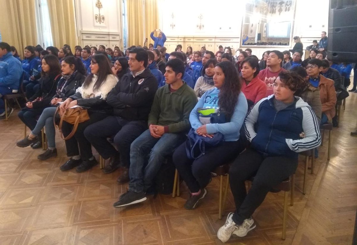 Entregaron certificados a docentes de los programas socioeducativos que fueron capacitados por Defensa Civil y SAMEC <a href="/UrtubeyJM/">Juan Manuel Urtubey</a> <a href="/miguelisaok/">Miguel Ángel Isa</a>  edusalta.gov.ar/index.php/info…