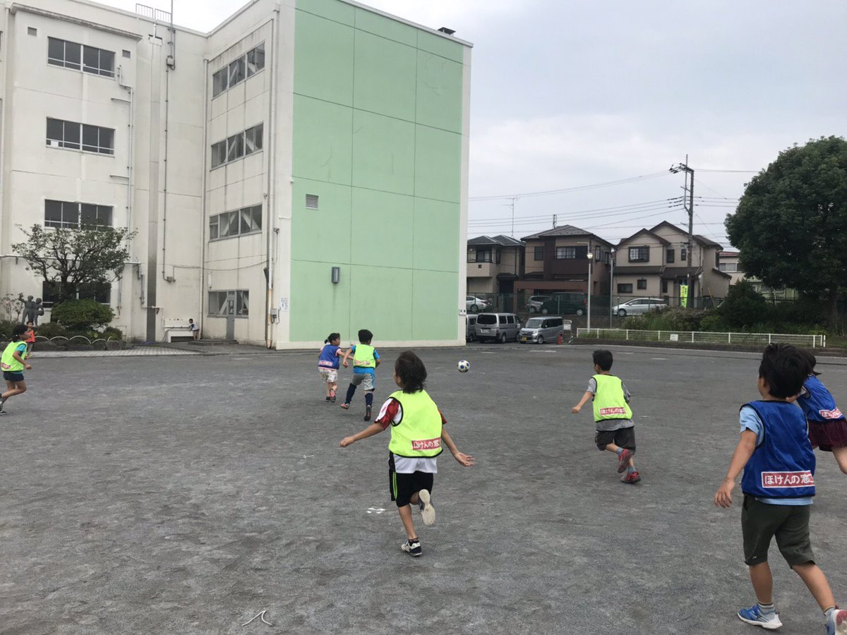 横浜fc 公式 Na Twitteru 今週の横浜fcと遊ぼう は 戸塚区の東汲沢小学校放課後キッズクラブと泉区の西が岡小学校放課後キッズクラブに遊びに行きました 木曜日は 雨のため体育館での実施でした Yokohamafc ほけんの窓口 京三製作所