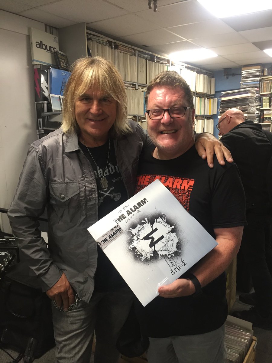 PhilRathe's tweet photo. X records in Bolton https://t.co/lfthtrvc7w