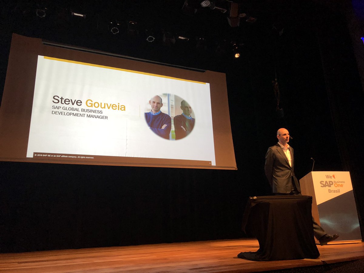 AndreSil_B1's tweet photo. Our special guest @sgouveia is in Brazil Sales Meeting talking about innovation, Intelligent Enterprise for @SAPBusinessOne and #SAPCloudPlatform @sapcp https://t.co/9WDE5uJVIF