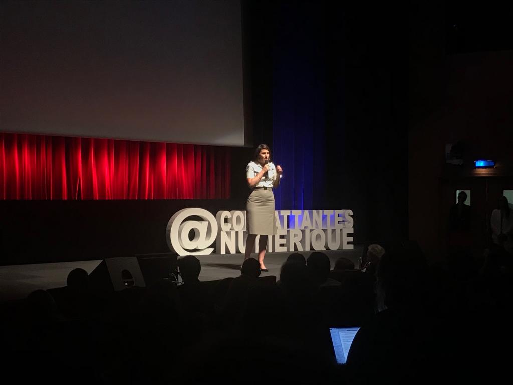 2/2 "Notre ministère se montre agile/s’adapte/se transforme dans un milieu où nous avons encore une marge de manœuvre. Notre aventure: humaine/organisationnelle pour une fonction opérationnelle grandissante. Vous aussi partagez cette aventure,devenez cybercombattante! "
CNE Anne