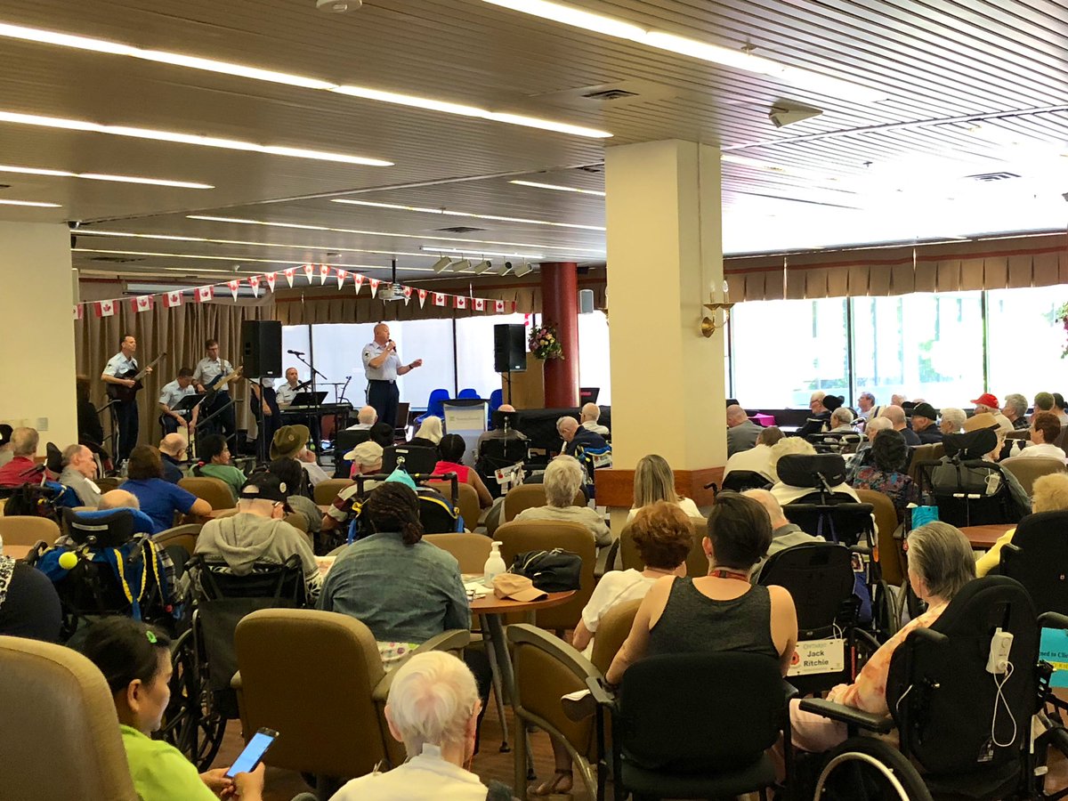clvalladolid's tweet photo. While in Toronto, the @USAFBand performed for #Toronto at @npstoronto, thanked 🇨🇦 vets for their service at @Sunnybrook & charmed our closest friends & allies at the @usconstoronto #July4Toronto celebration! #HappyFourth https://t.co/ebjc5hrwyn
