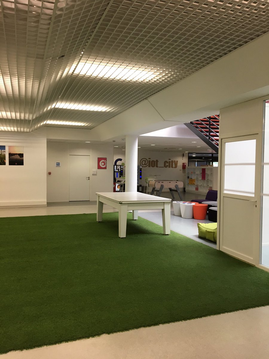 ilikeitnum's tweet image. #GirlsRCoding ▶️ visite de la Cité de l’objet connecté @WeNetwork_ @Atlanstic_2020 @adnouest #AngersFrenchTech